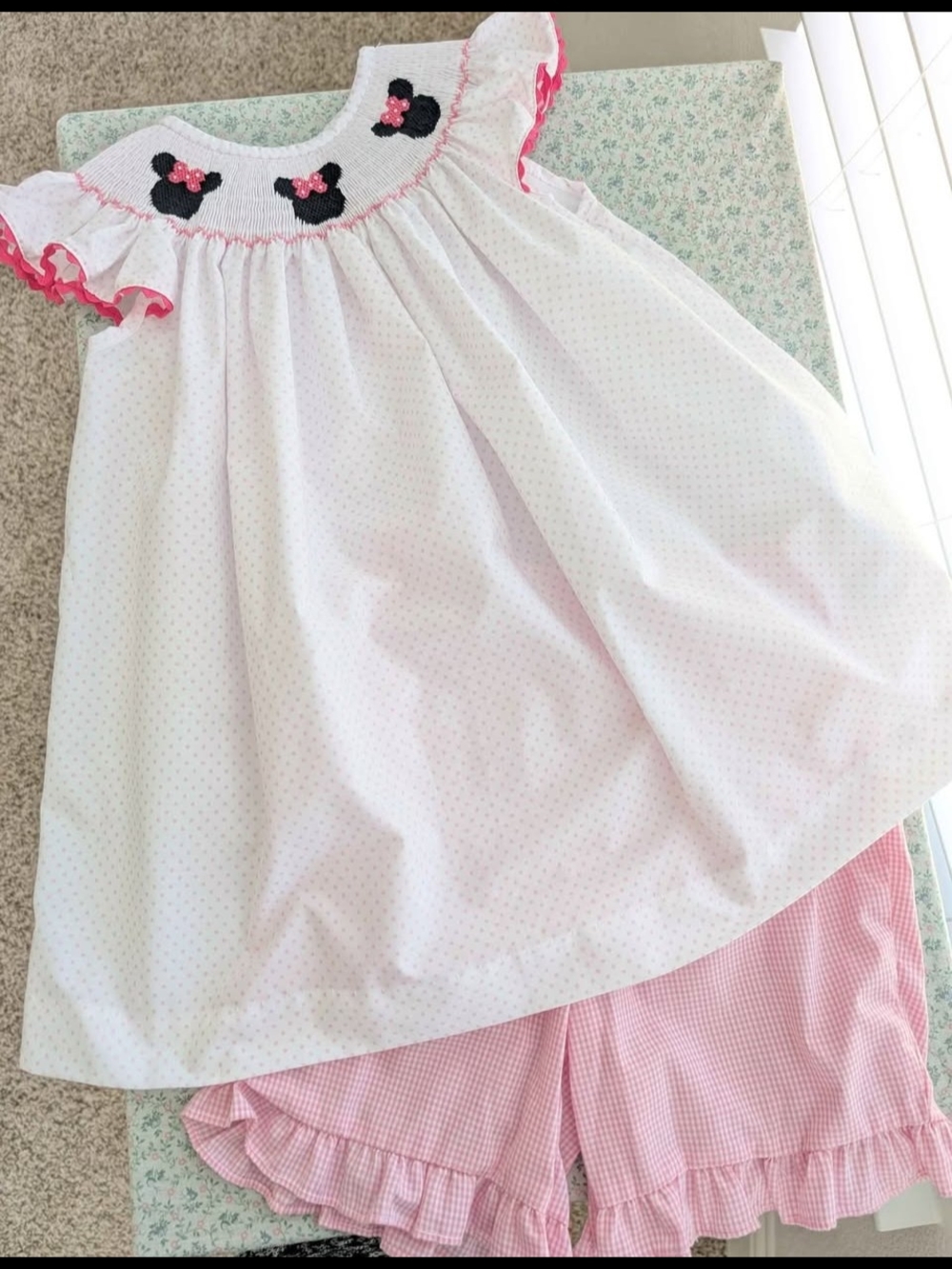 6T Smocked Minnie Mouse Short Set